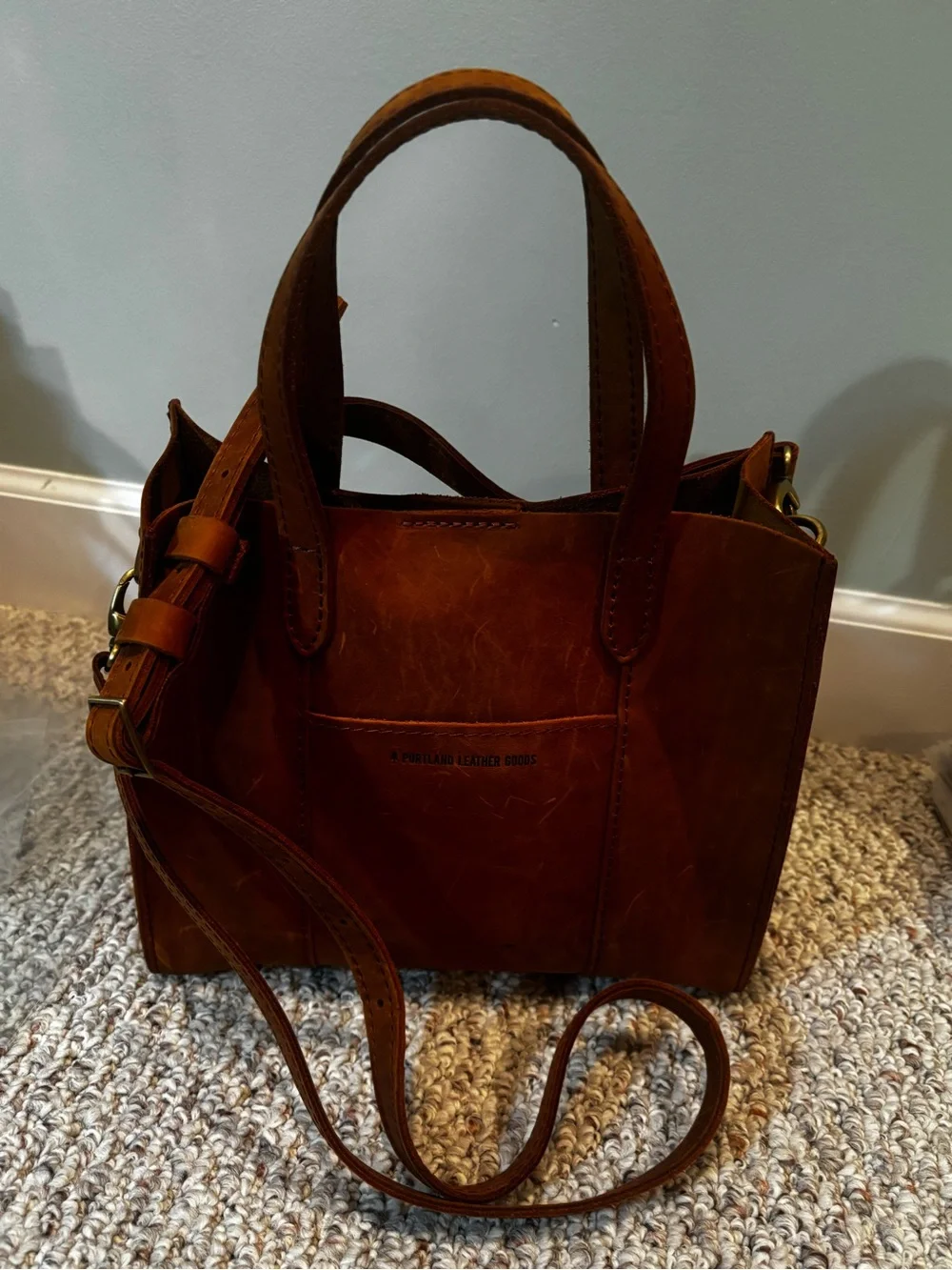 Portland Leather Goods Lola crossbody in  brown. Comes w/ the crossbody strap.